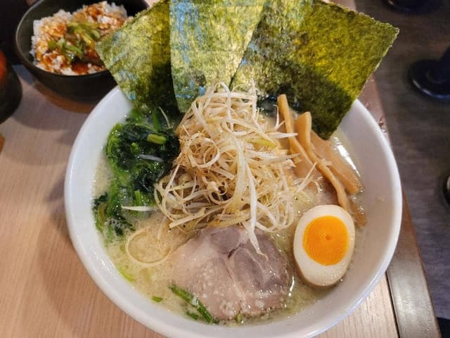 塩豚骨らーめん たちひら - サブ画像2
