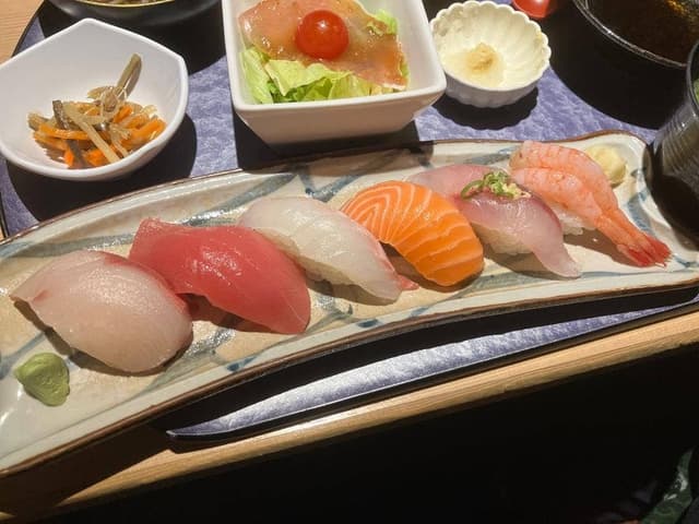 炉端・活魚・寿司 ろ組 高木中央店 - サブ画像3