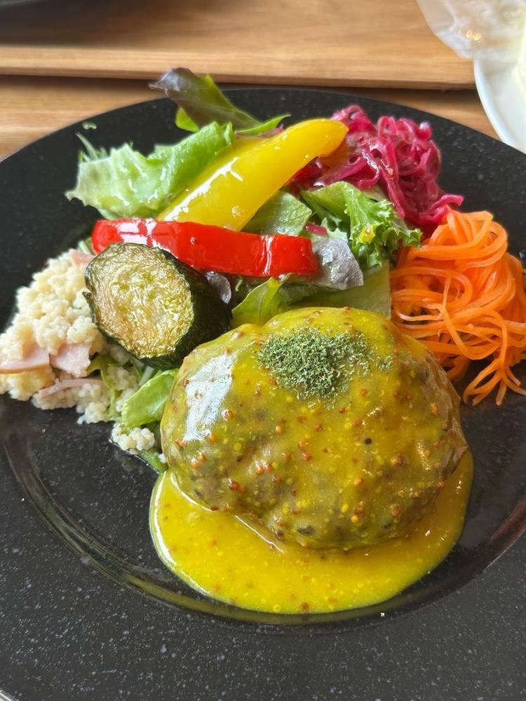 Cafe HACHI＆MITSU