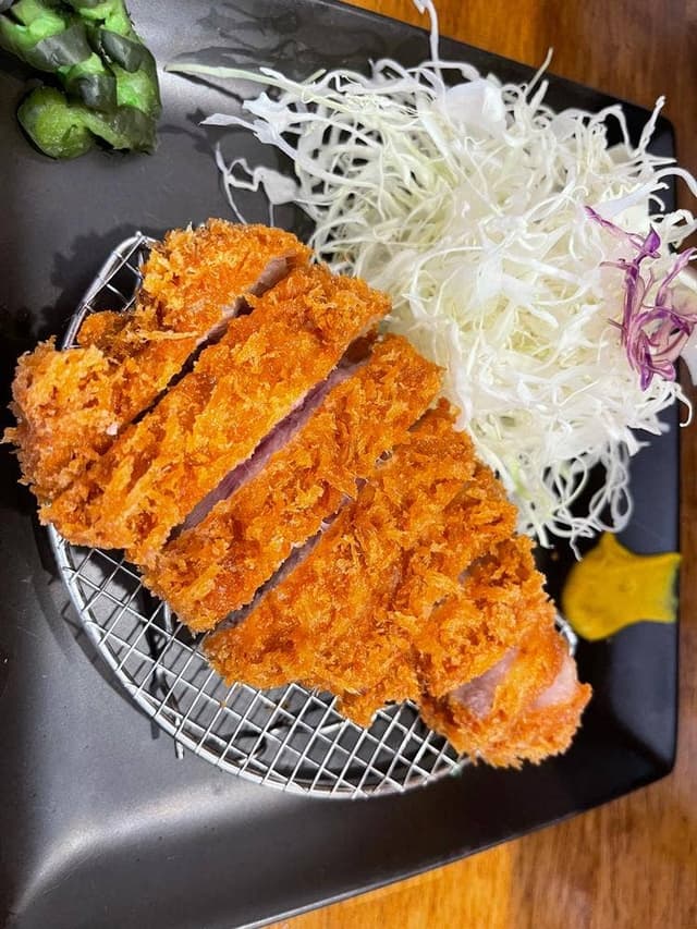 とんかつ檍のカレー屋 いっぺこっぺ 西新宿店 - サブ画像1