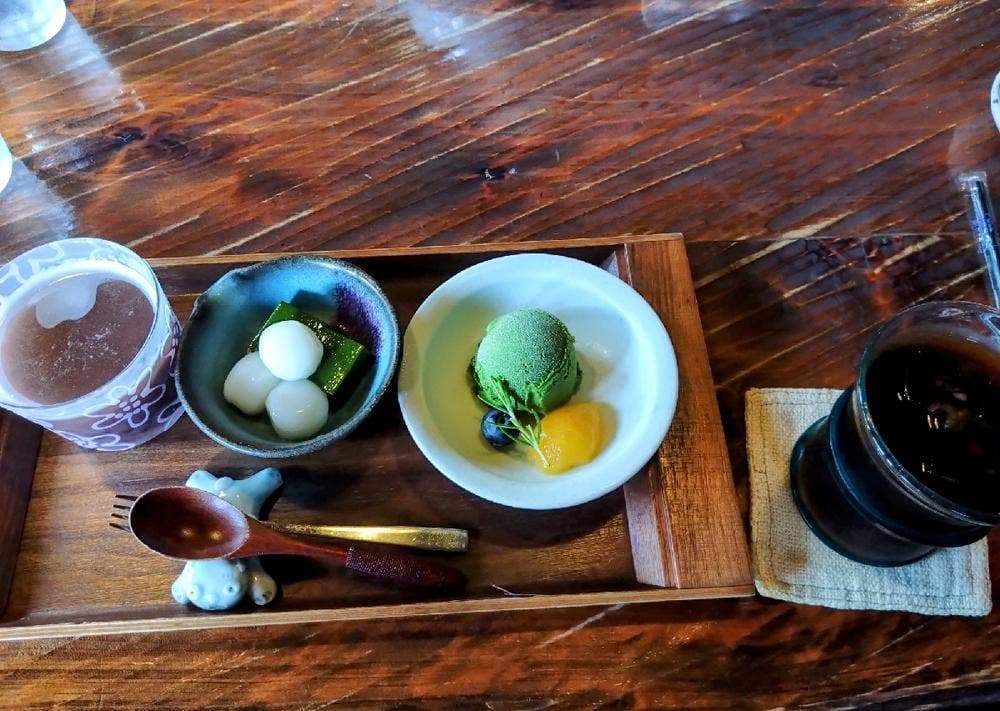 cafe たねの隣り