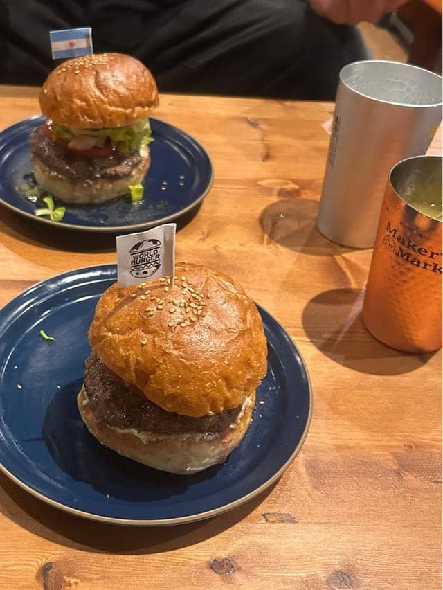 World Burger 池袋東口店 - サブ画像2