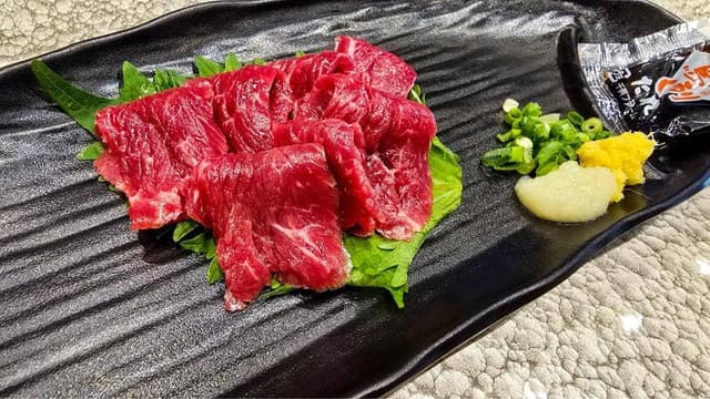 馬肉料理 菅乃屋 空港店 - サブ画像3
