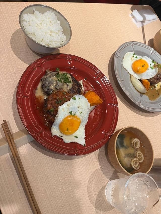 手作りハンバーグ 卵 せんびる店 - サブ画像1