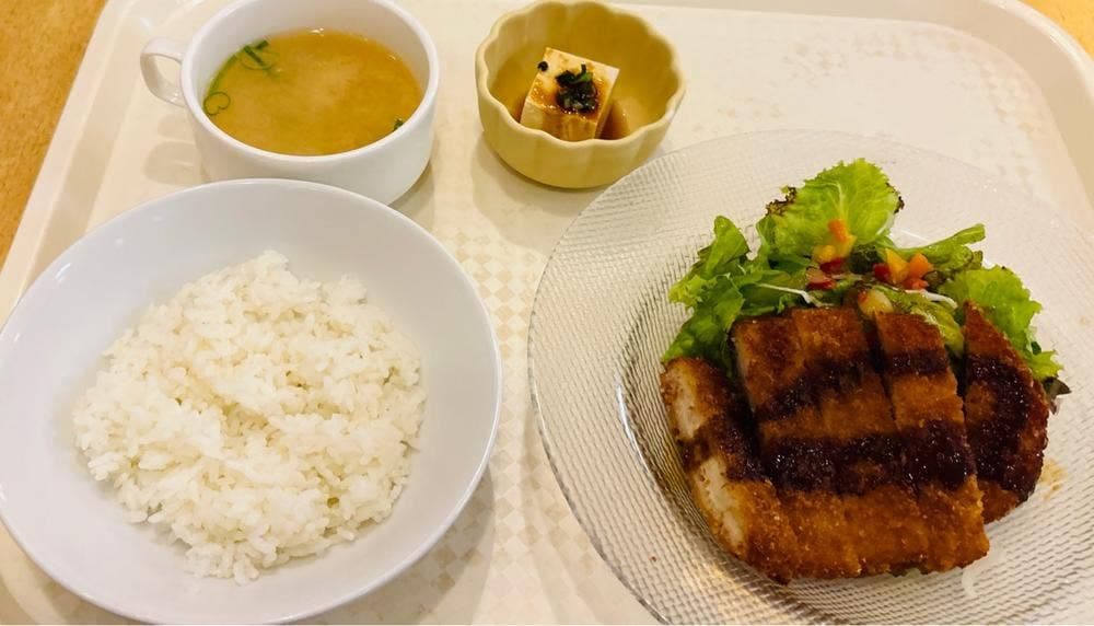 ワインとオマール海老の店 UOMO