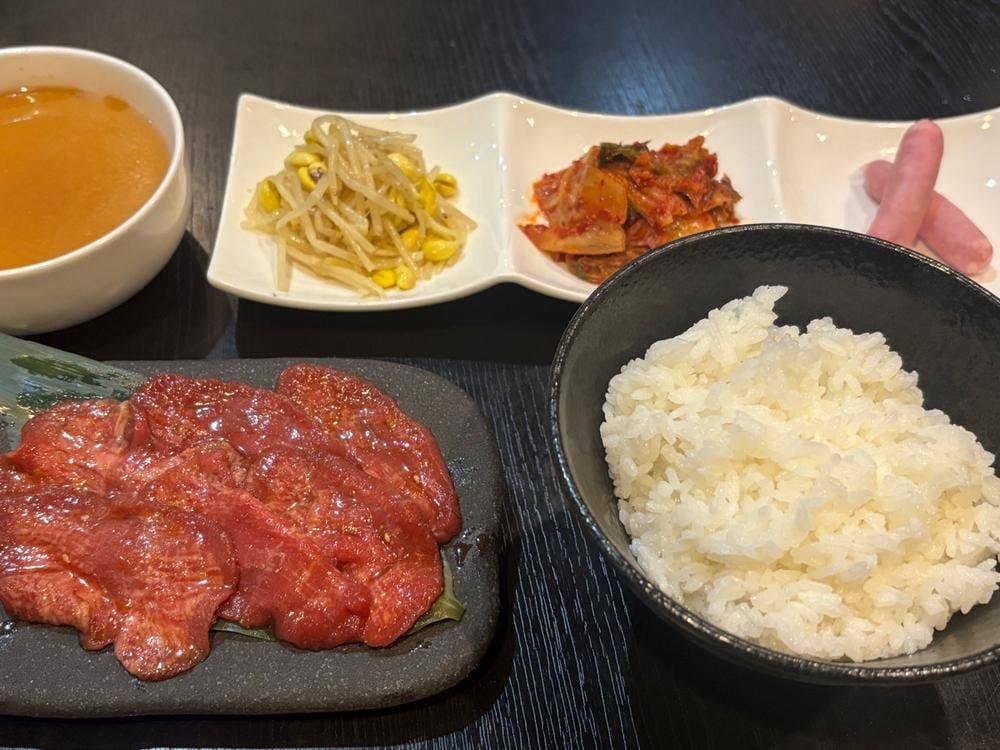 焼肉 つか本