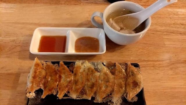 餃子歩兵 高島屋S.C.店 - サブ画像1