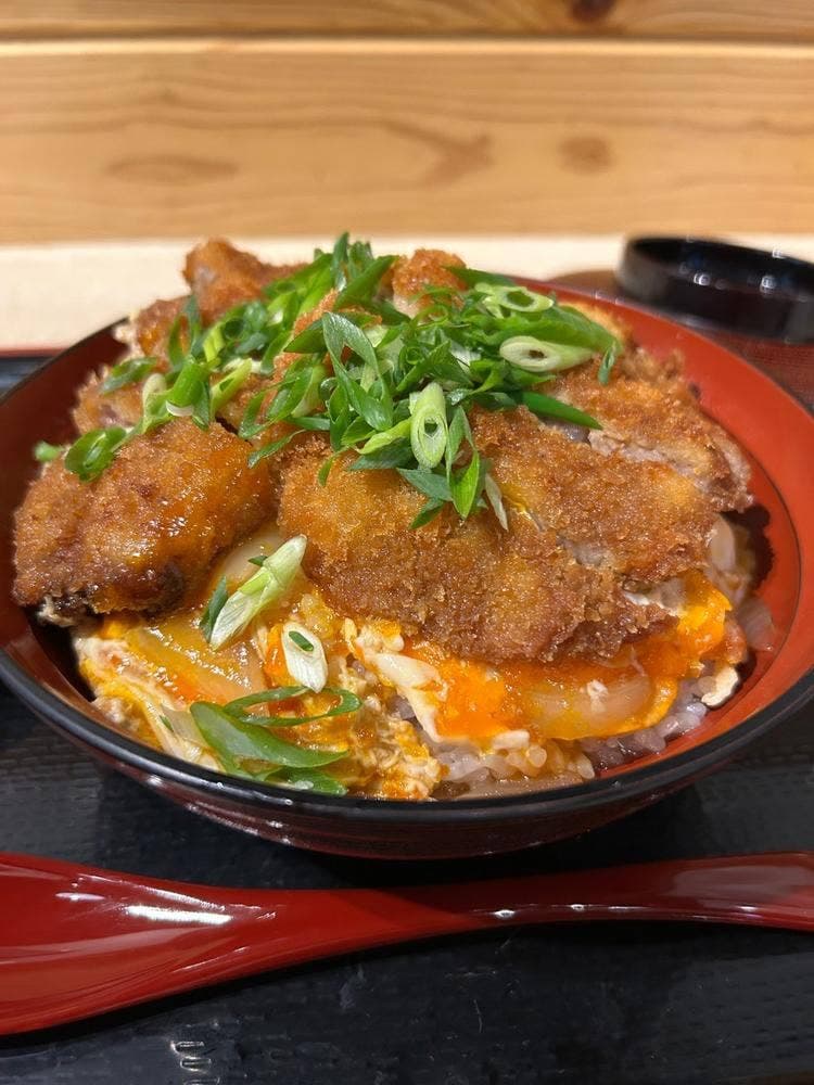 萬田うどん 薬院本店