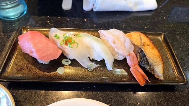 すし銚子丸 立川店 - サブ画像1