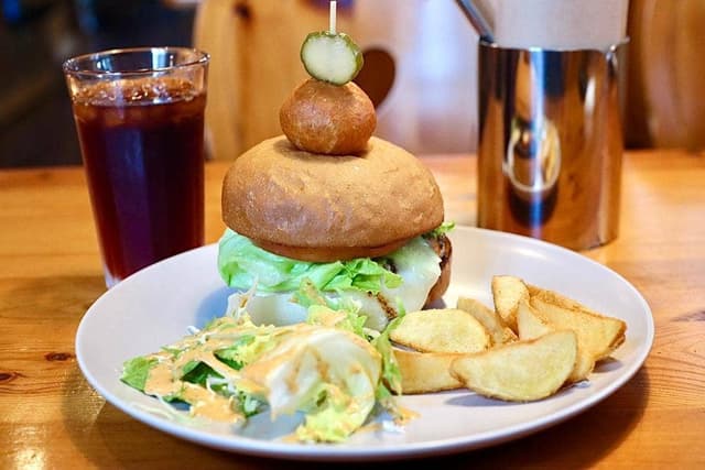 Kaju Burger 豊田店 - サブ画像1