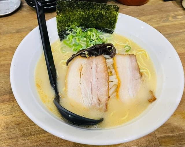 豚骨ラーメン かっちゃん - サブ画像1