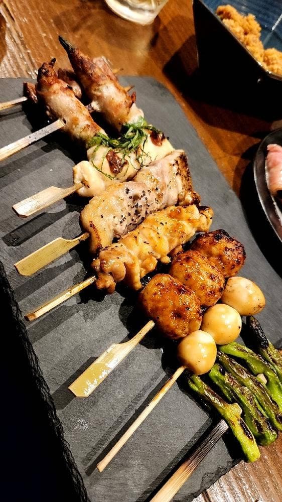 焼き鳥ハナウタ