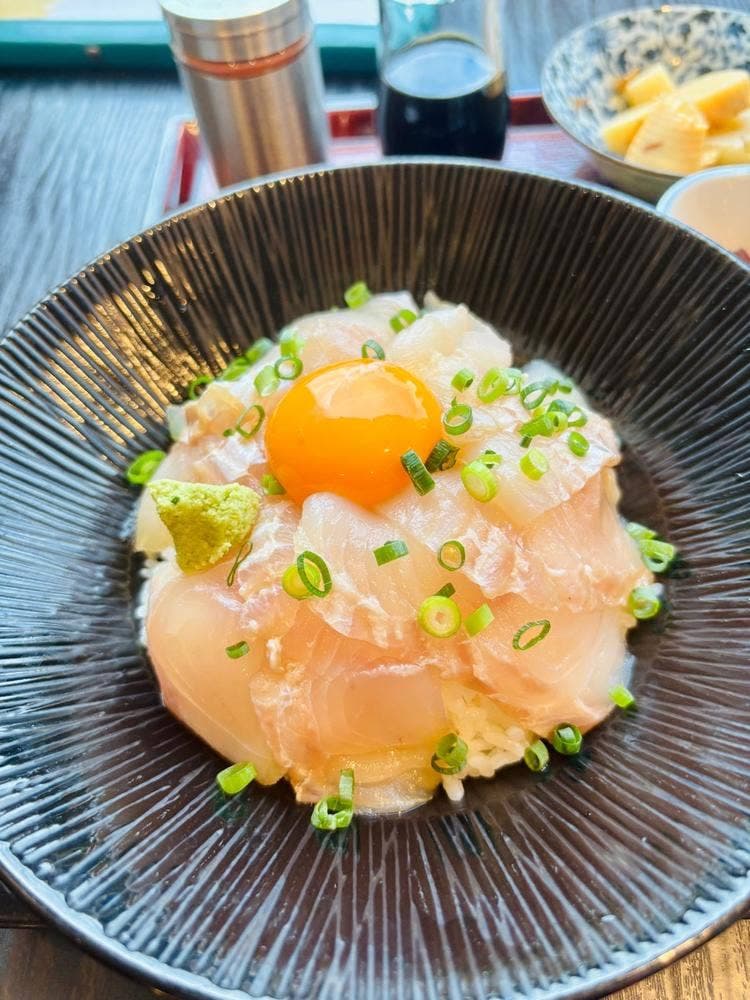 駅前ダイニング櫟