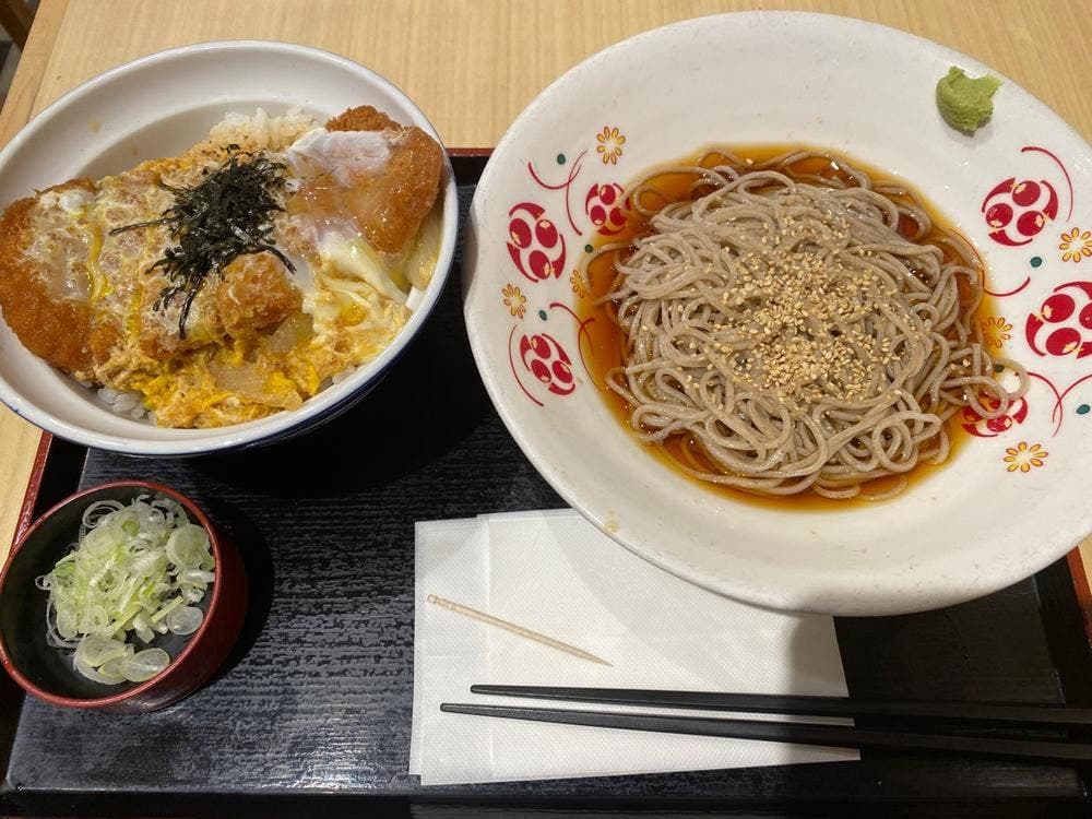 いろり庵きらく 宇都宮新幹線口店