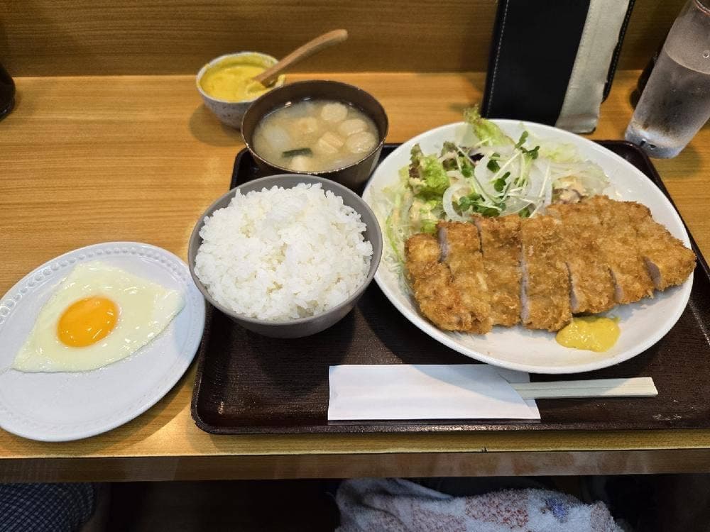 定食屋イワイ