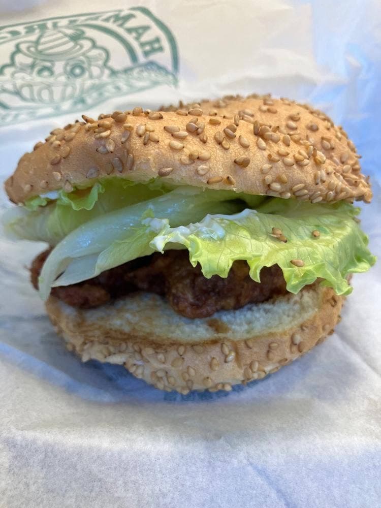 ラッキーピエロ ベイエリア本店