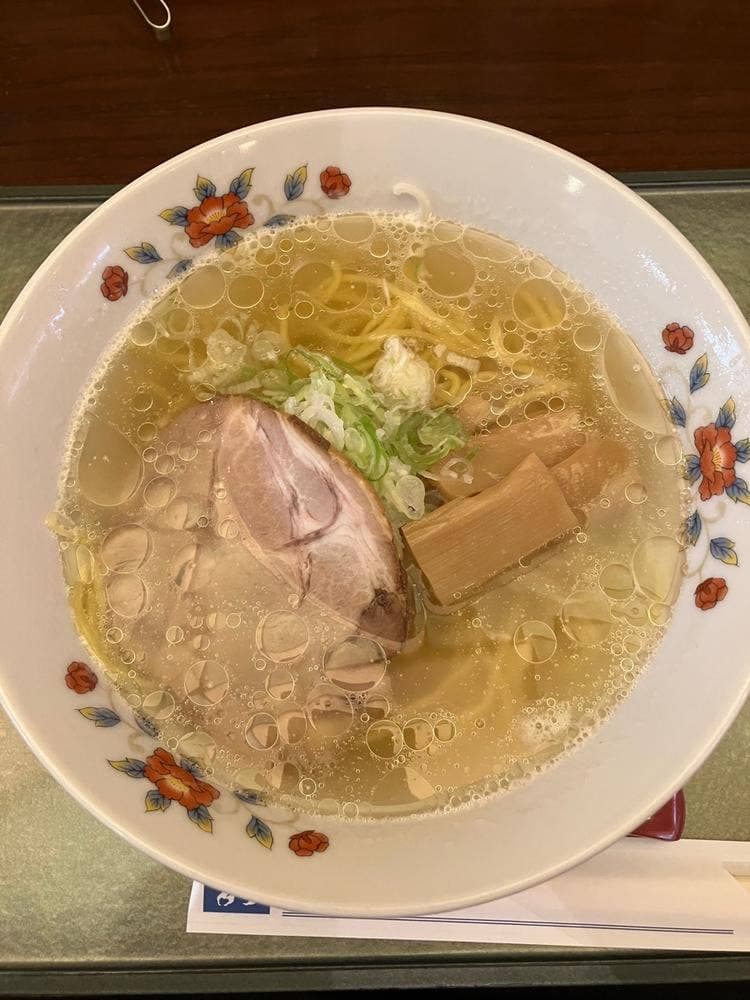 元祖はこだてラーメン おんじき庭本 空港店