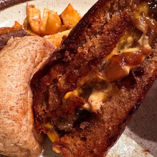 BRISKSTAND SUIDOBASHI／ブリスクスタンド水道橋〜Japanese Burger&Bar〜 - サブ画像2