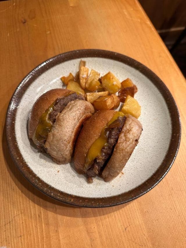 BRISKSTAND SUIDOBASHI／ブリスクスタンド水道橋〜Japanese Burger&Bar〜 - サブ画像3