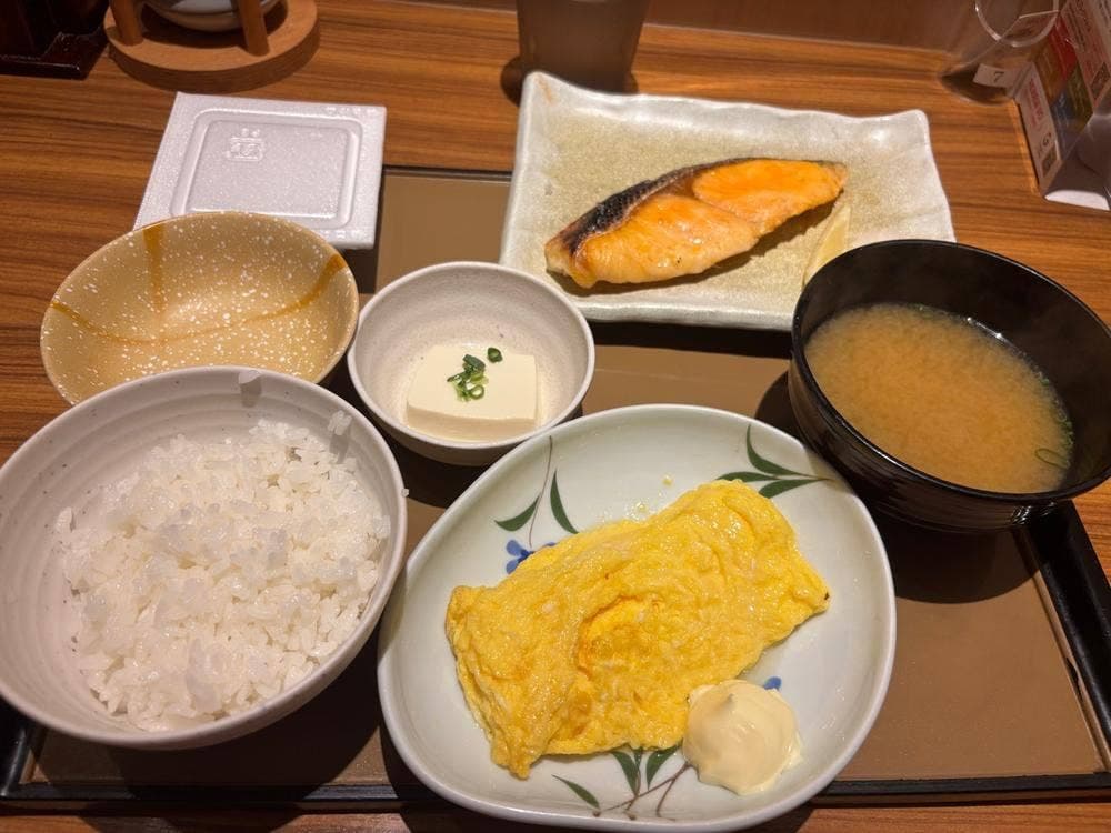 やよい軒 神田北口店