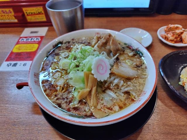 ラーメン・ギョーザ 醤吉和泉店 - サブ画像2