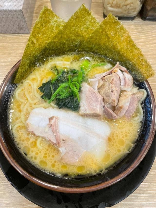 横浜家系ラーメン ぎん家 名古屋駅西口店 - サブ画像2