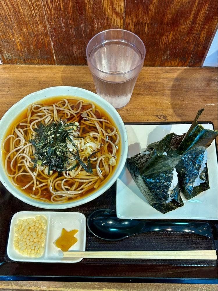 新潟名物 おにぎり専門店 にぎり米 新潟駅前店