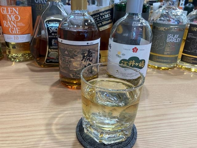 お酒の美術館 ブルーライン桜木町駅店 - サブ画像1