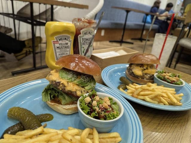 SAUCE UP BURGER - サブ画像1