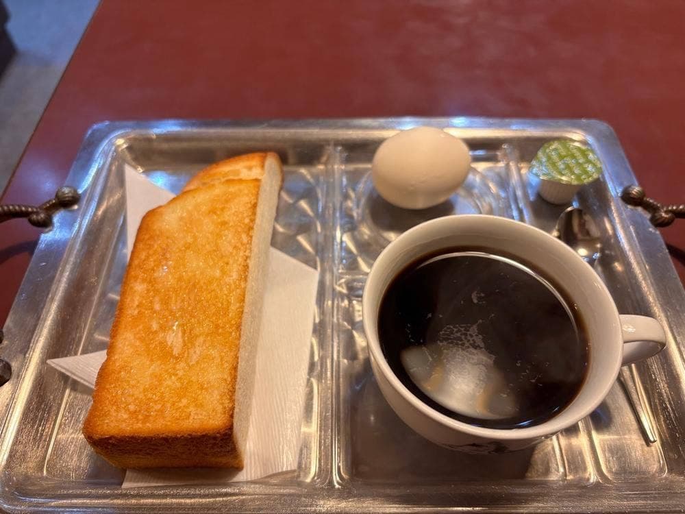 チロル