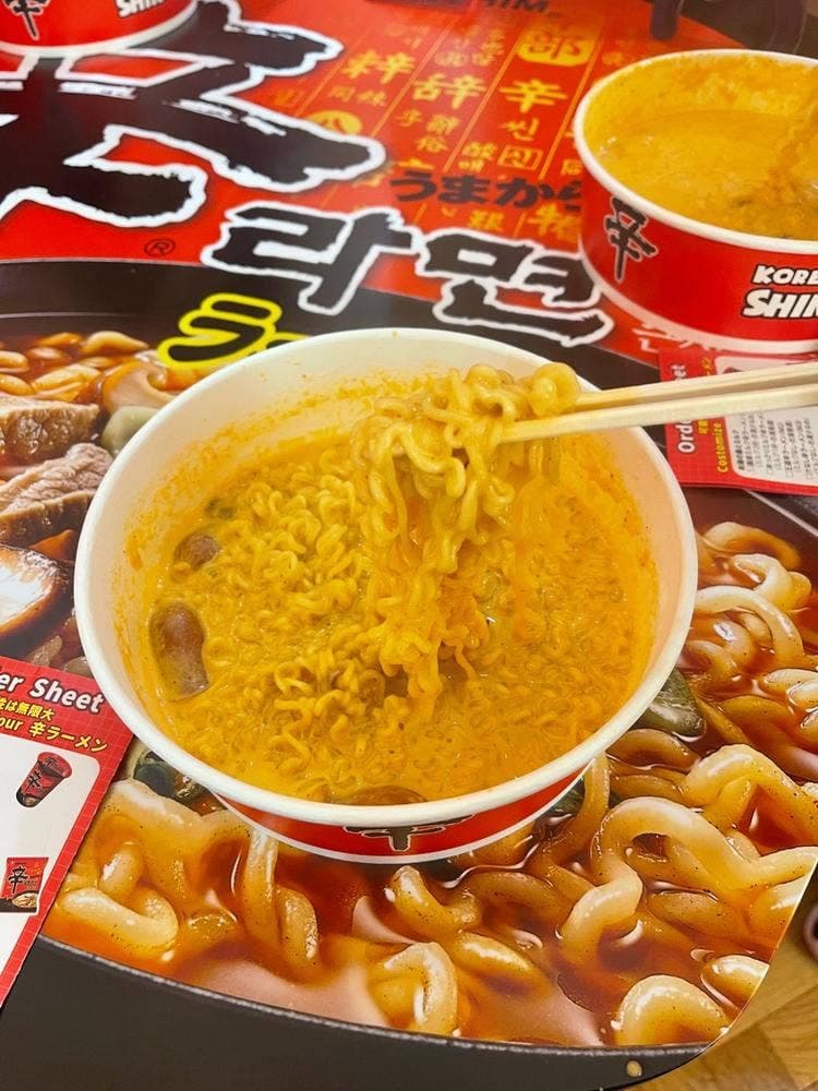 辛ラーメン粉食POPUPストア