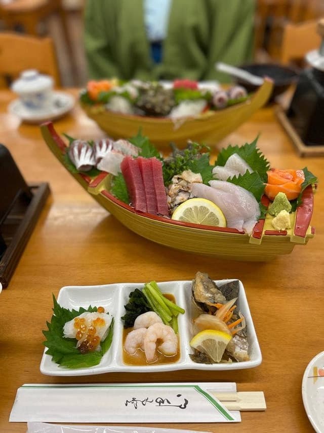 漁協直営食堂 ばんや 本館 - サブ画像1