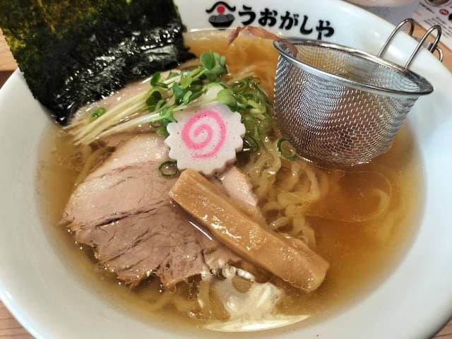 鮨とラーメン うおがしや 野毛 - サブ画像2