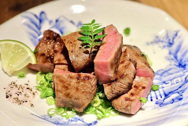 肉料理 おまつ - サブ画像2