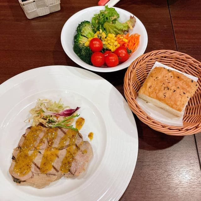 新宿四谷BISTRO W - サブ画像1