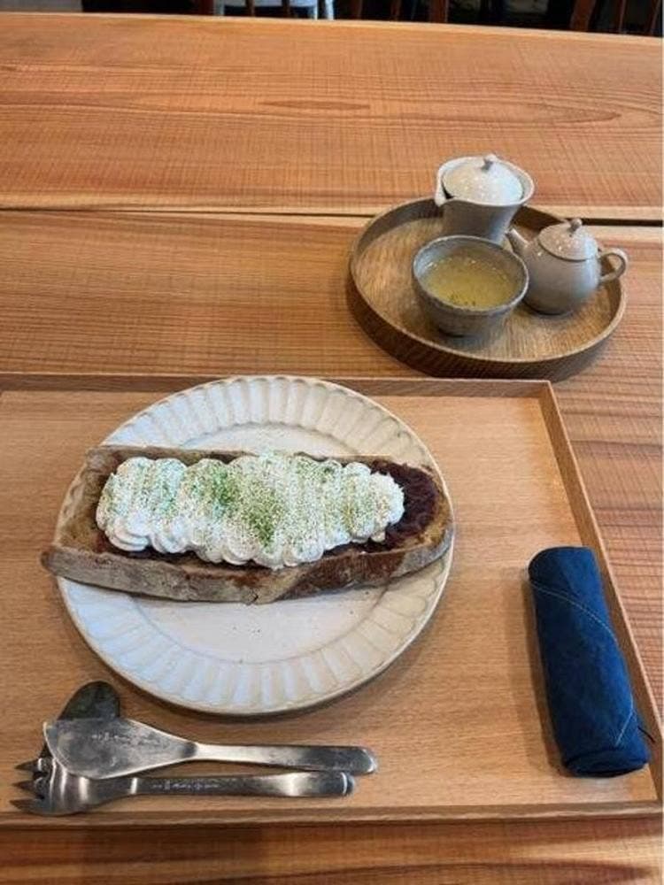 Telling Cafe & Gallery