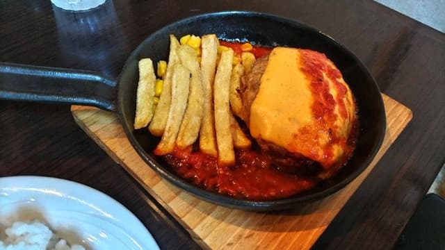 洋食ダイニングフライパン - サブ画像3