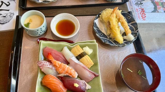 魚屋 - サブ画像1
