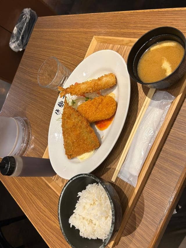 洋食屋伊勢十 青山店 - サブ画像1
