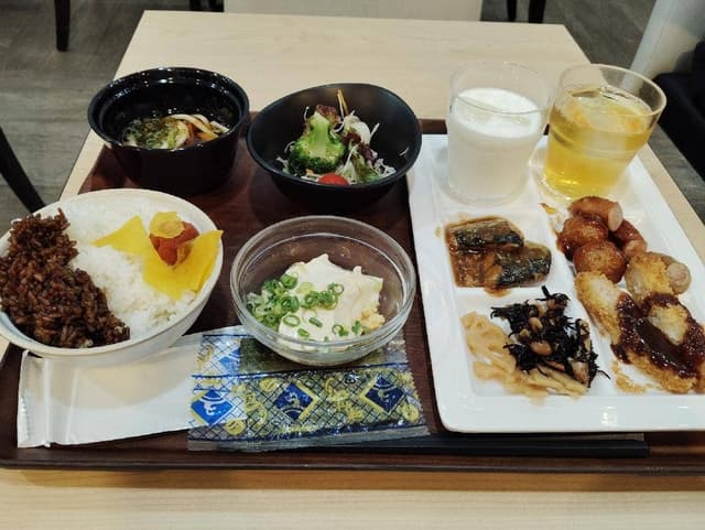 モーニングファーム アパホテル岡山駅前店 - サブ画像1