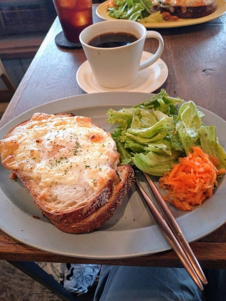 パンとおやつ 奥阿賀コンビリー