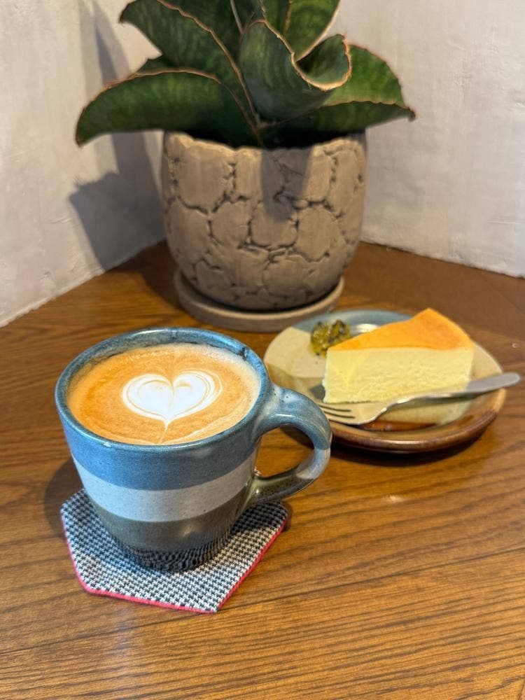 waku coffee roaster