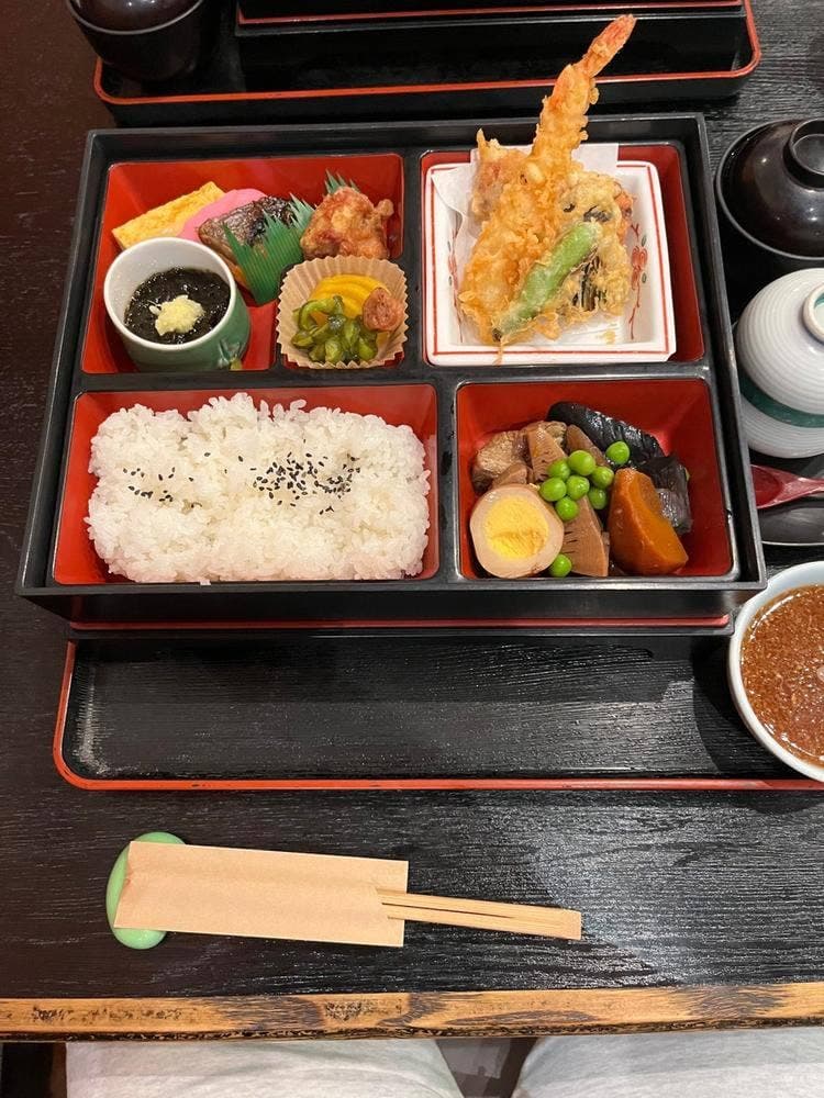 日本料理 志ぶ家