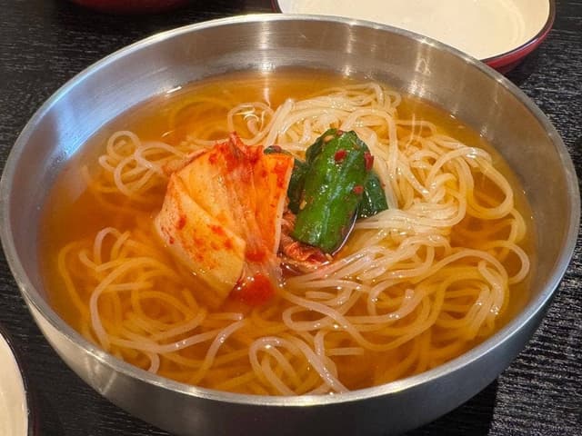 参鶏湯とカンジャンケジャン専門店 百年の礎 - サブ画像1