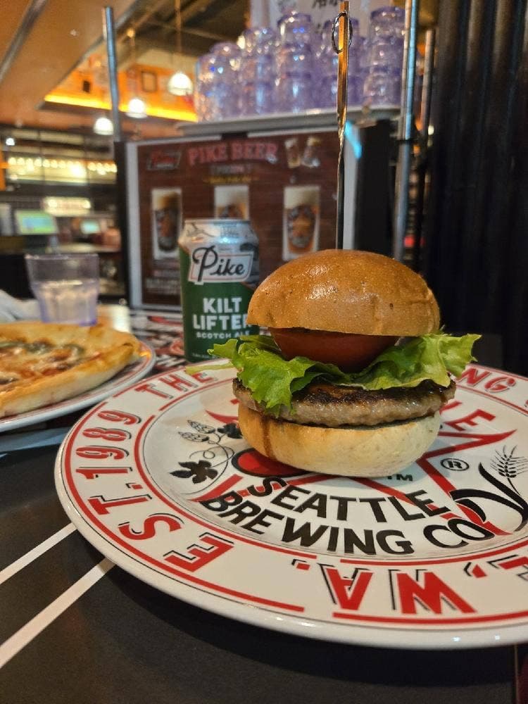 ザ・パイクブリューイング レストラン&クラフトビア バー