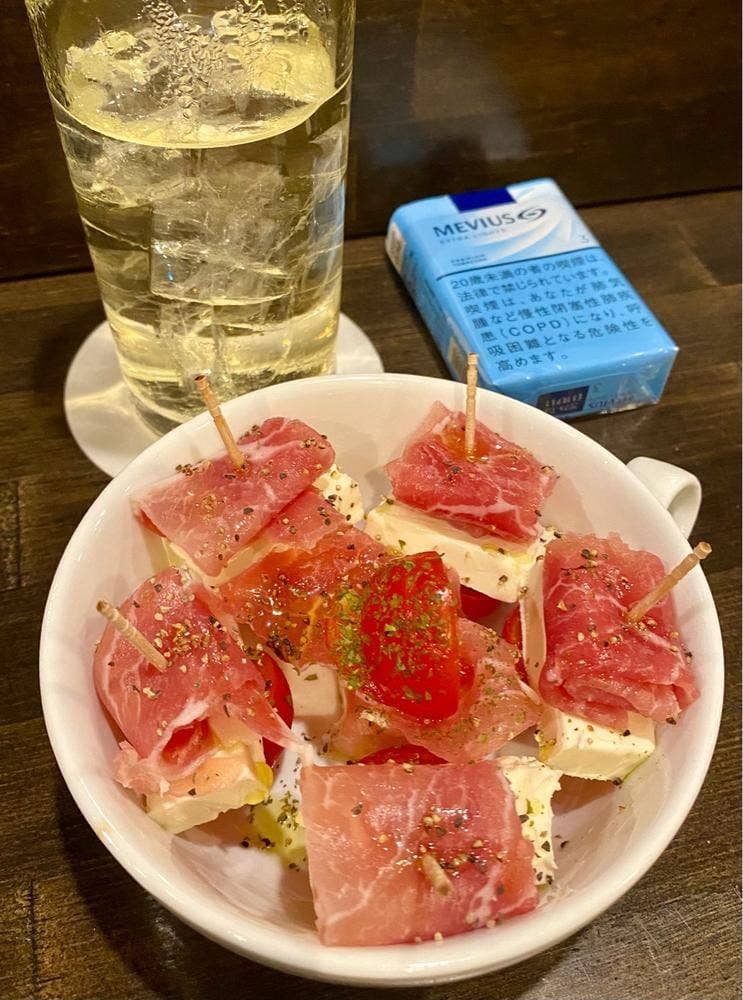 Bar＆カラオケどぐら