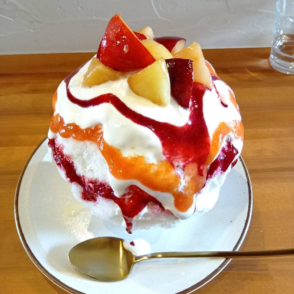 氷とおやつ なかだや。