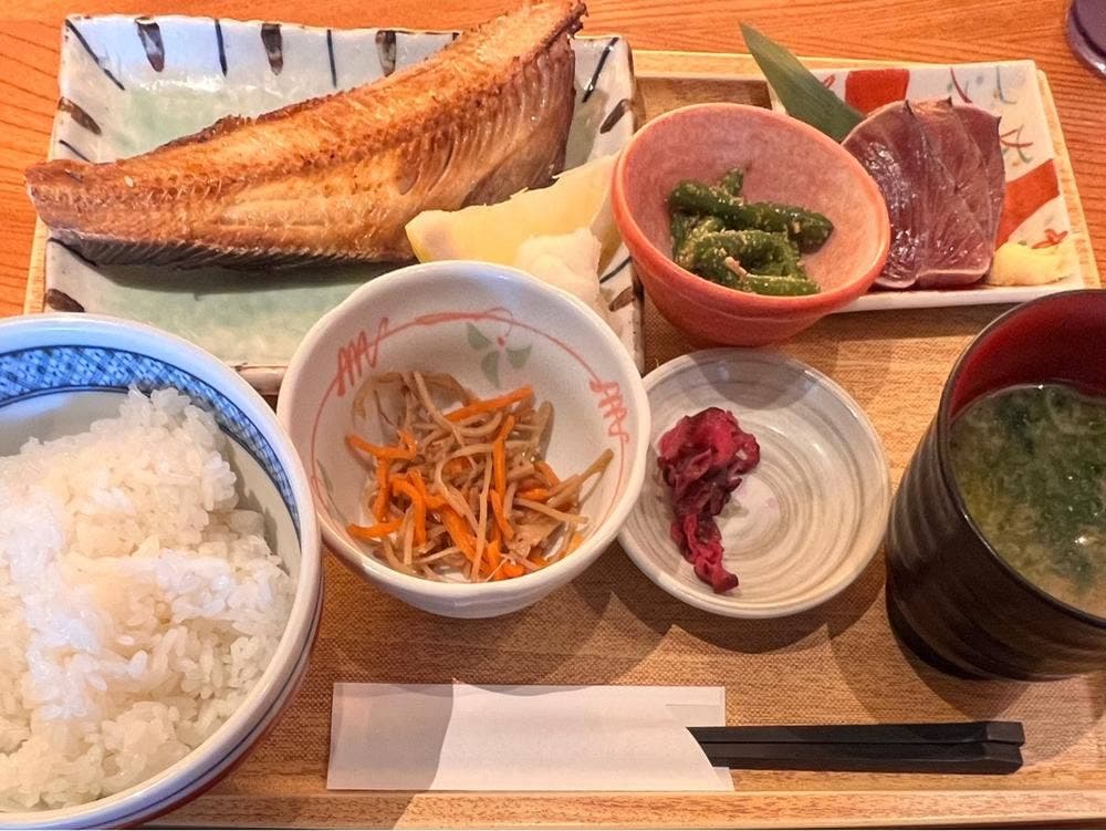 川崎市民食堂魚金-西
