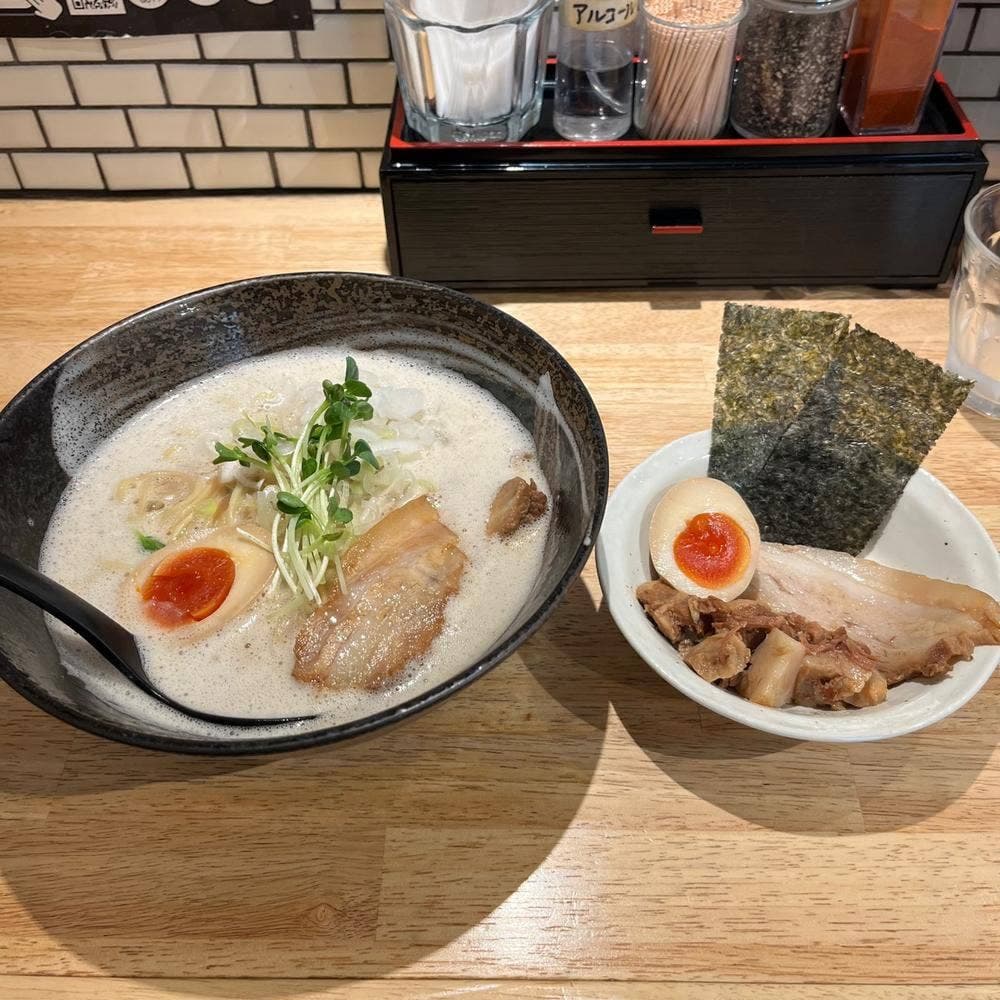 みつ星製麺所 福島本店
