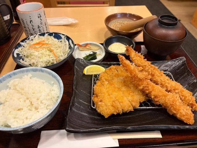 手打ちとんかつ かつ屋 ラクト山科店 - サブ画像2